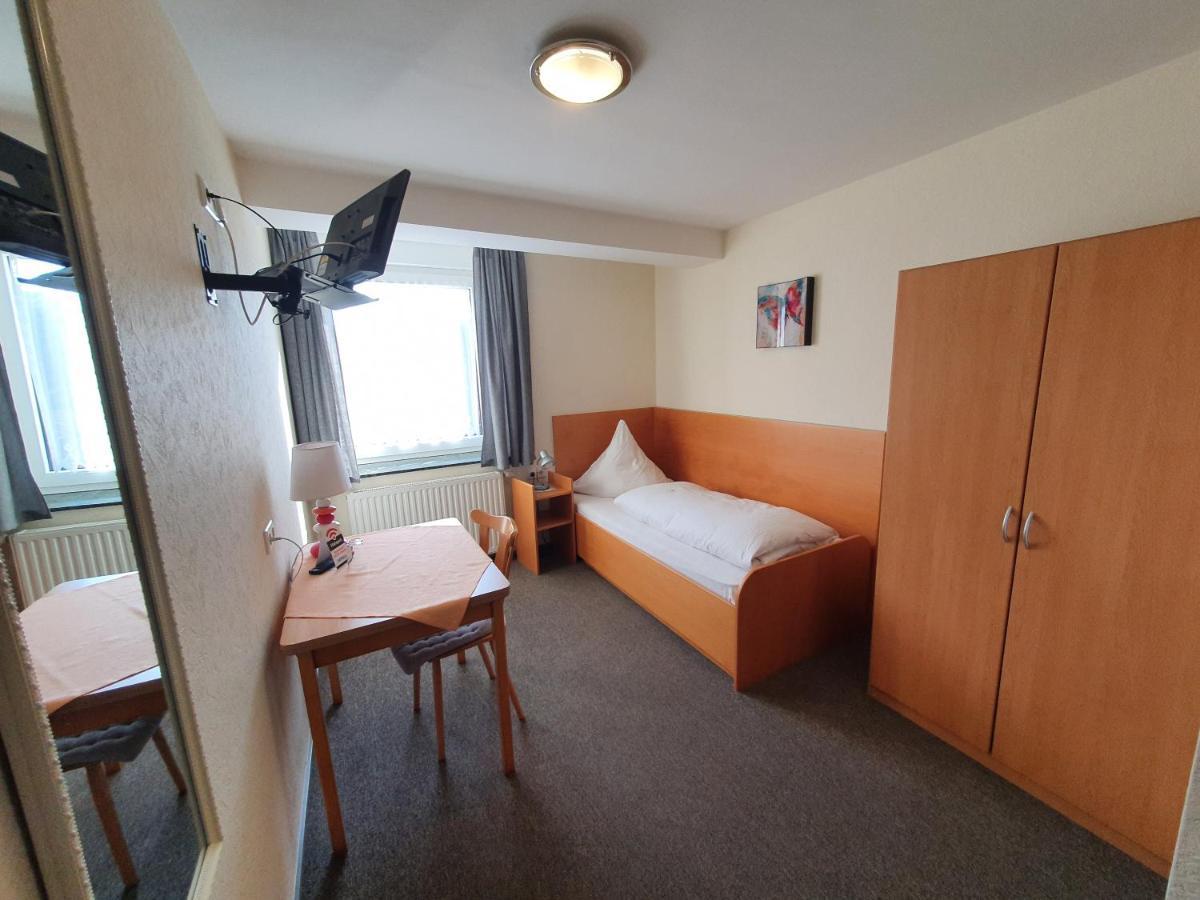 Gaestehaus Ermen Kamp-Lintfort Dış mekan fotoğraf