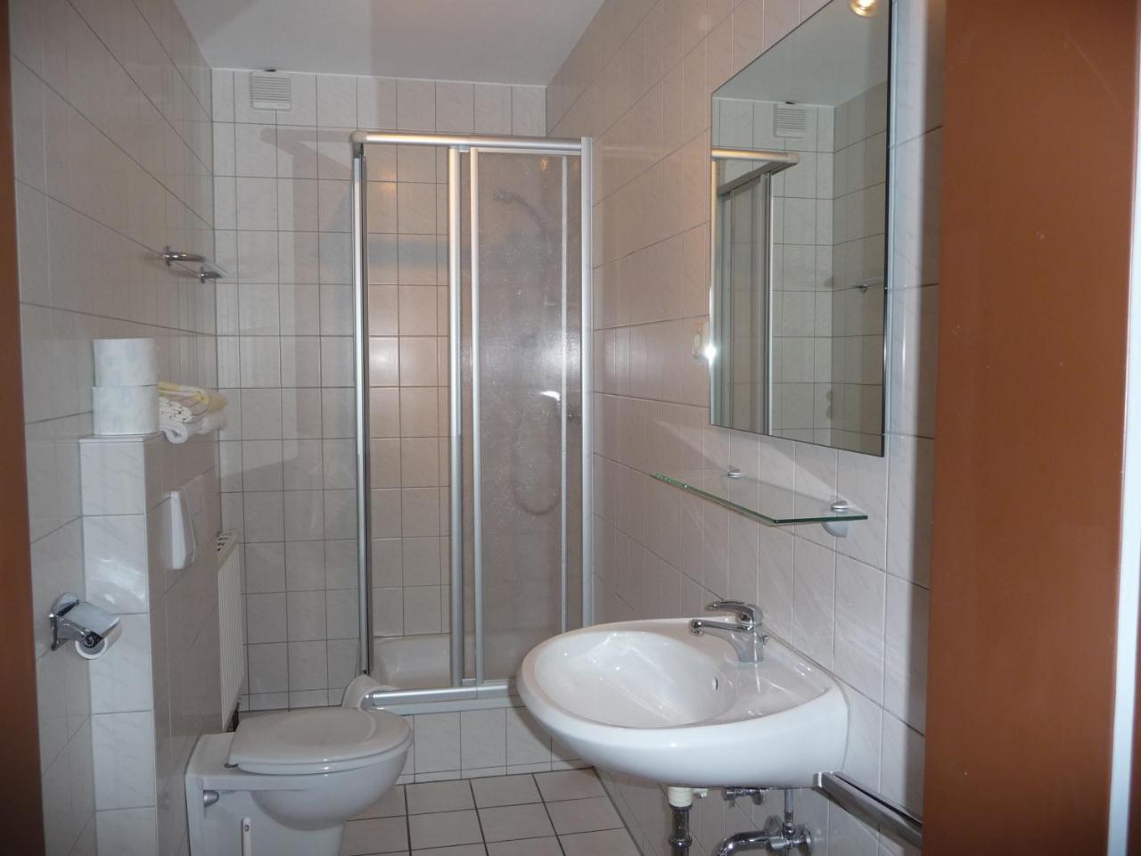 Gaestehaus Ermen Kamp-Lintfort Dış mekan fotoğraf