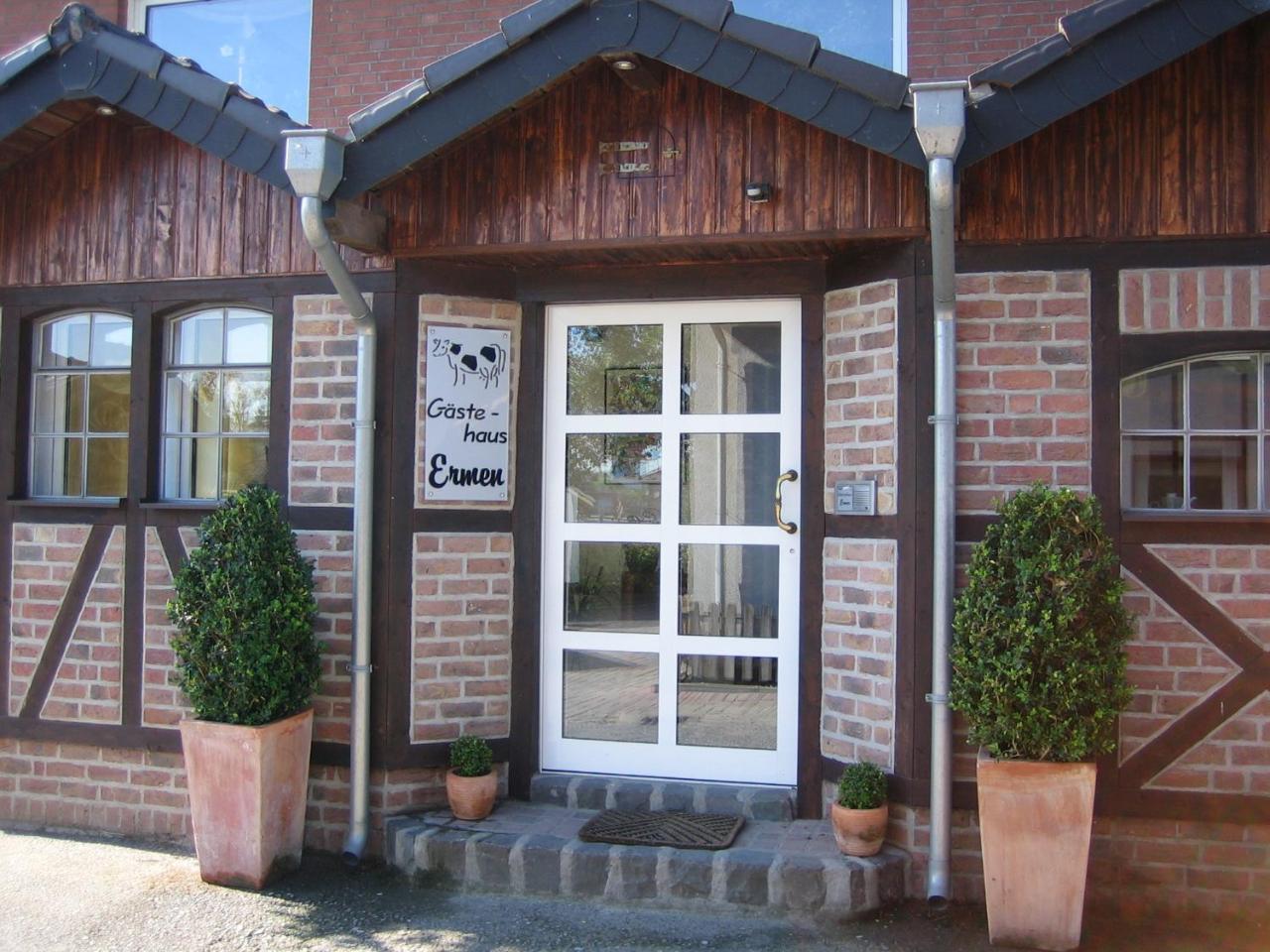 Gaestehaus Ermen Kamp-Lintfort Dış mekan fotoğraf