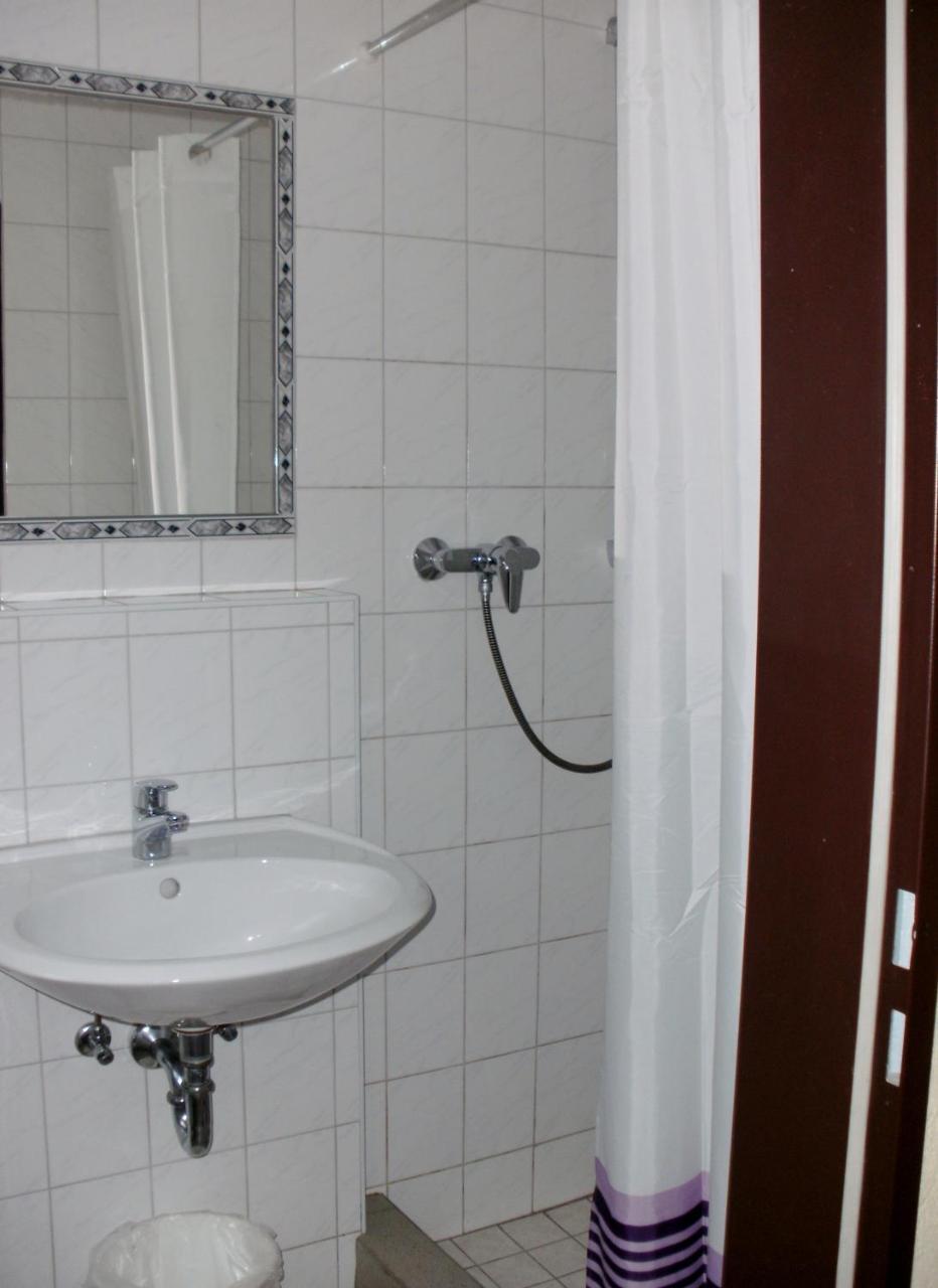 Gaestehaus Ermen Kamp-Lintfort Dış mekan fotoğraf